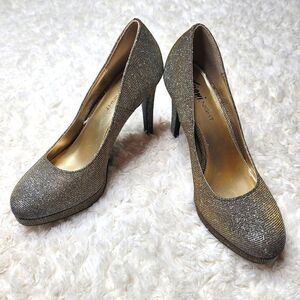 Fioni Night Gold & Silver Iridescent Color Changing Sparkle Heels [SEE VIDEO]
